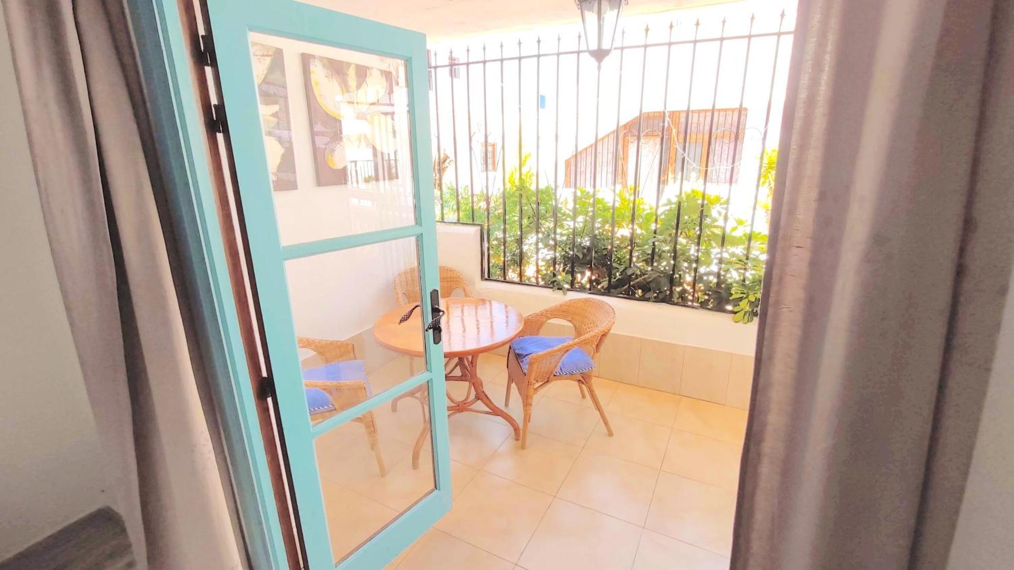 Port Royal Apartments, Heated Pool, Speed Wifi, Terrace Arona  Room photo